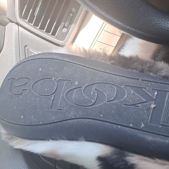 Slightly used cute Faux fur Kooba slippers - Picture 3 of 3